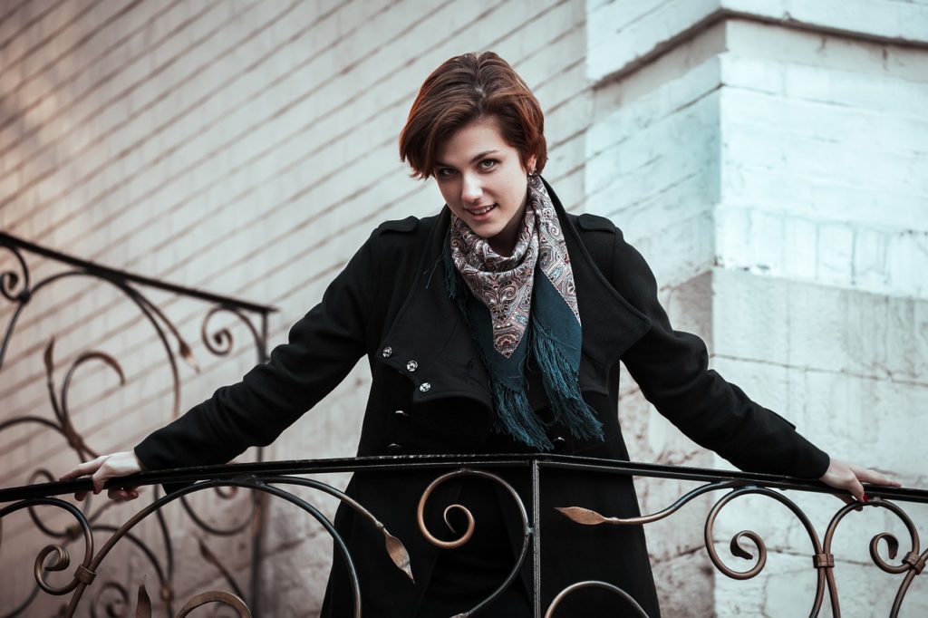 Woman Fashion Street Coat Clothing - Greza / Pixabay